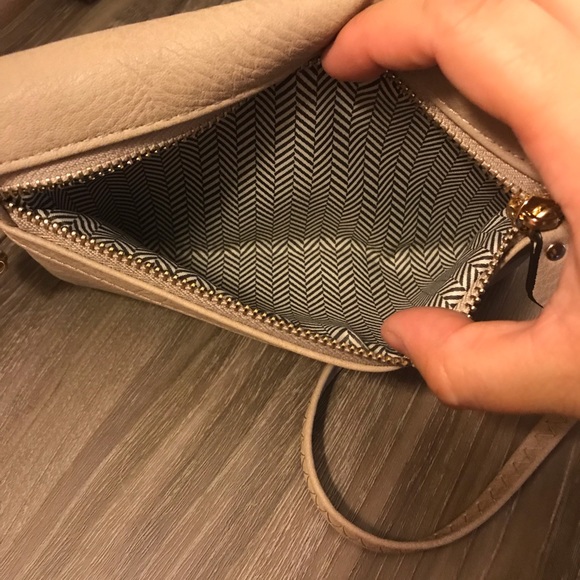 Crossbody Purse! - Picture 4 of 5